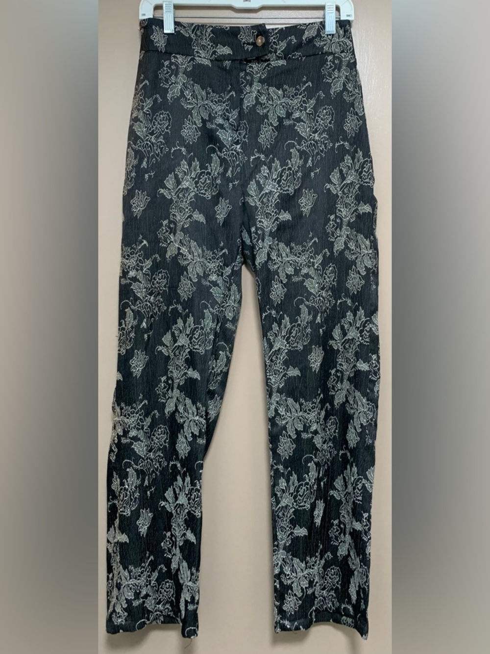 Vintage Scarlet pants jacquard print design, high-waisted, straight-leg Size S